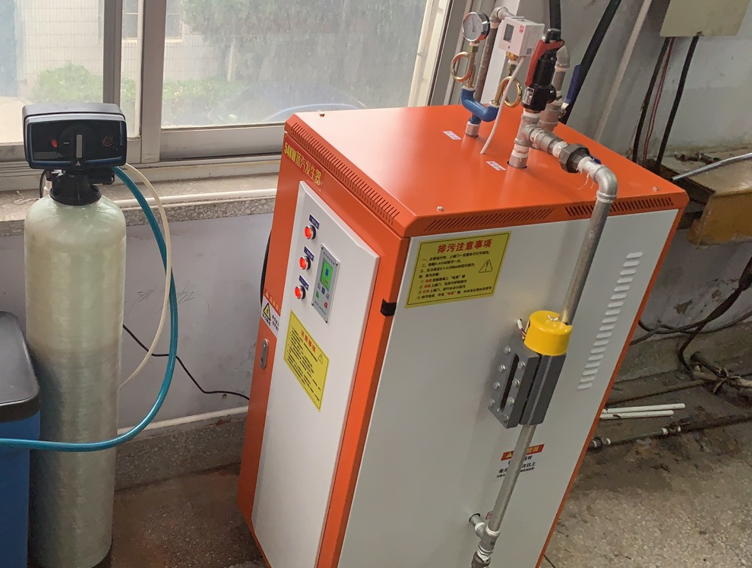 全自动<a href='http://www.zzjkjd.com/zhengfaqi/'>蒸汽发生器</a>