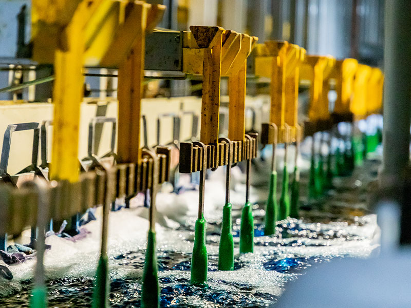 蒸汽发生器在电子工业中的电镀工艺中有何应用？(图2)